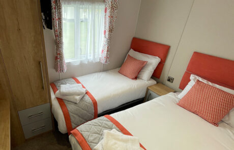 Twin room of Luxe Lodge 51 at Stewarts Resorts St Andrews